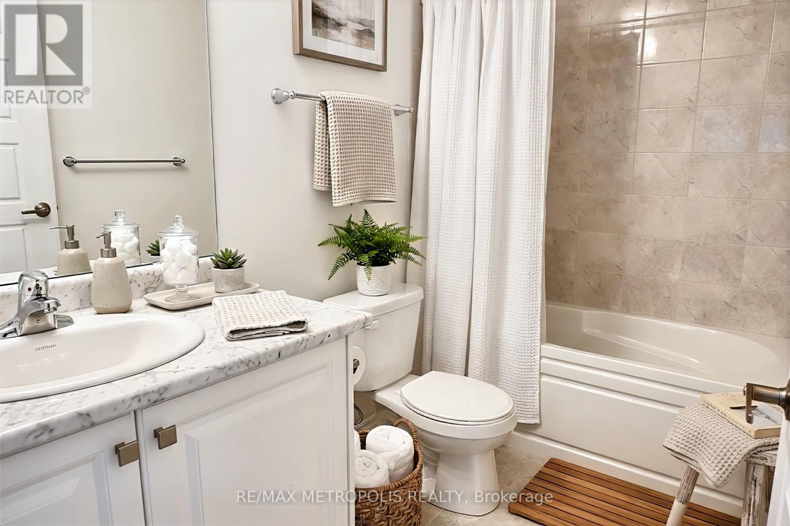 23 Lonsdale Road, Haldimand, Ontario  N3W 0J6 - Photo 6 - X13058202
