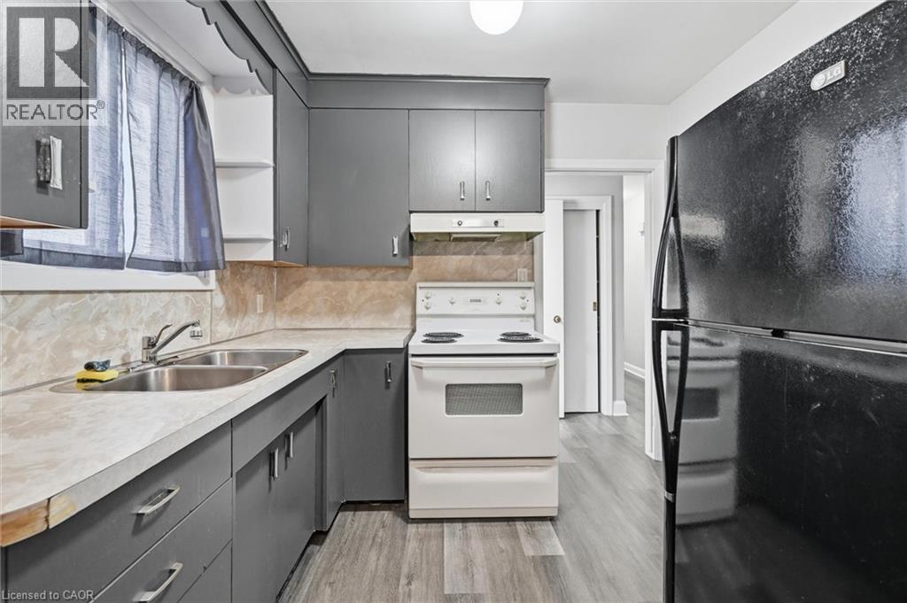 17 Queen Street N, Thorold, Ontario  L2V 2P7 - Photo 38 - 40825375