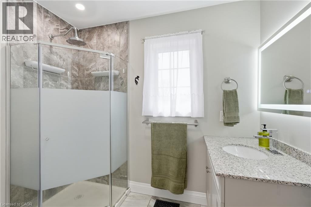 3 Rembe Avenue, Hamilton, Ontario  L8H 7G5 - Photo 17 - 40825217