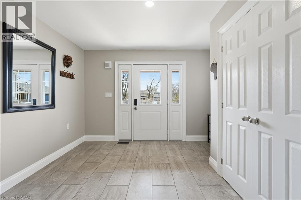 3 Rembe Avenue, Hamilton, Ontario  L8H 7G5 - Photo 4 - 40825217