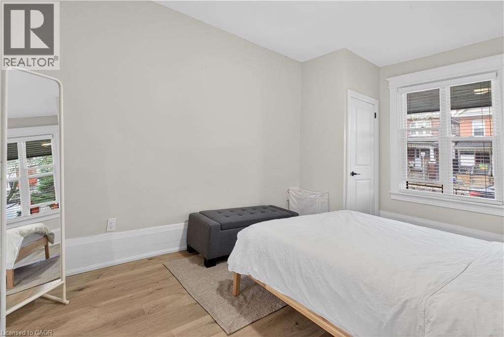 11 Barnesdale Avenue N, Hamilton, Ontario  L8L 6R4 - Photo 12 - 40824624