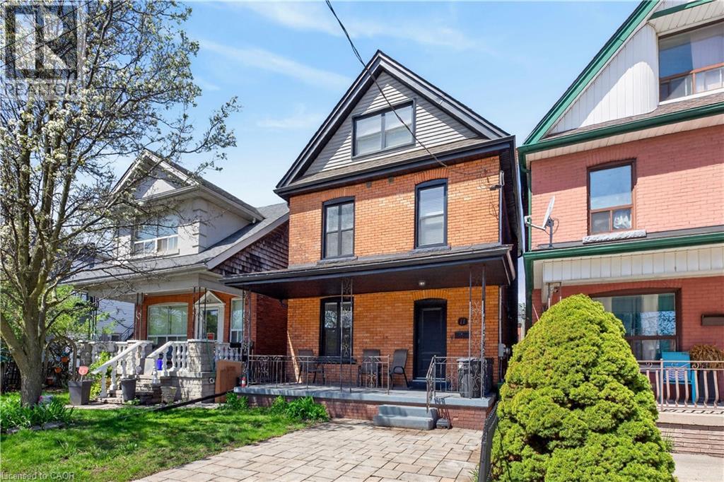 11 Barnesdale Avenue N, Hamilton, Ontario  L8L 6R4 - Photo 2 - 40824624