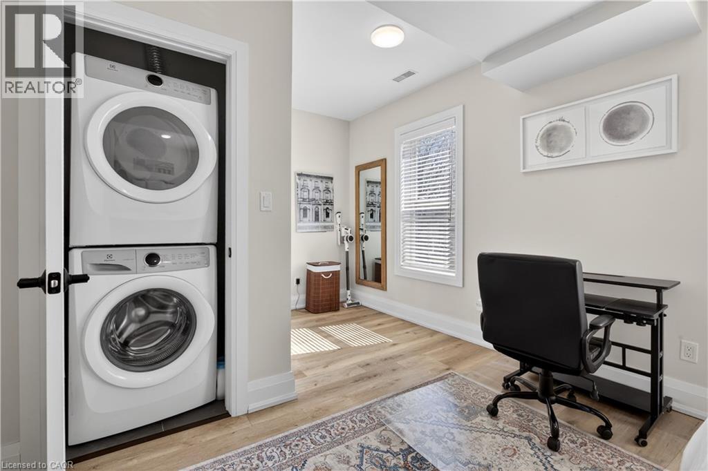 11 Barnesdale Avenue N, Hamilton, Ontario  L8L 6R4 - Photo 26 - 40824624