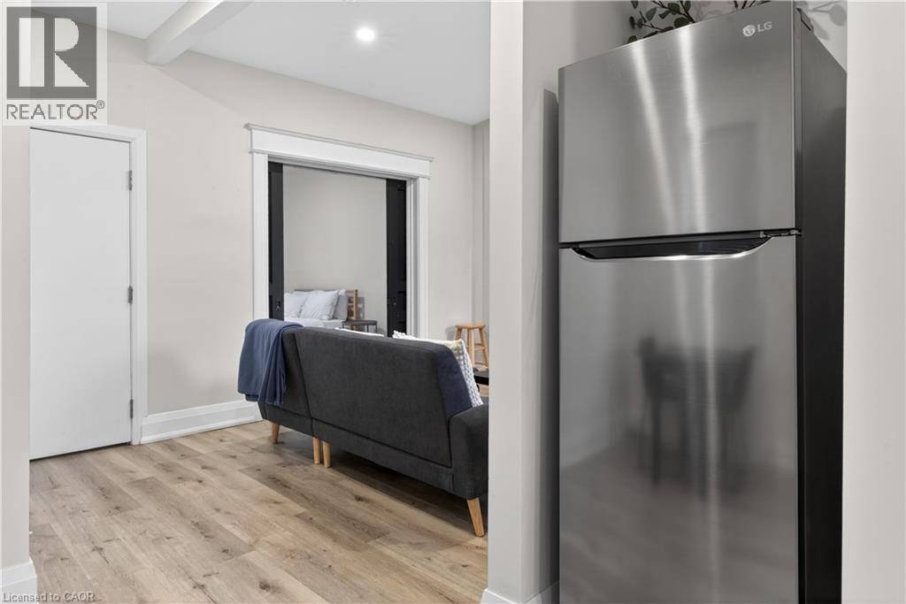 11 Barnesdale Avenue N, Hamilton, Ontario  L8L 6R4 - Photo 9 - 40824624