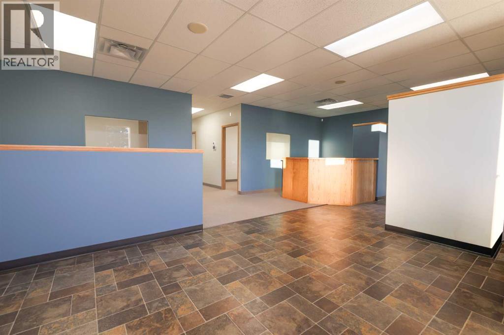 Unit 2, 5204 49 Street, Rocky Mountain House, Alberta  T4T 1T2 - Photo 4 - A2242256