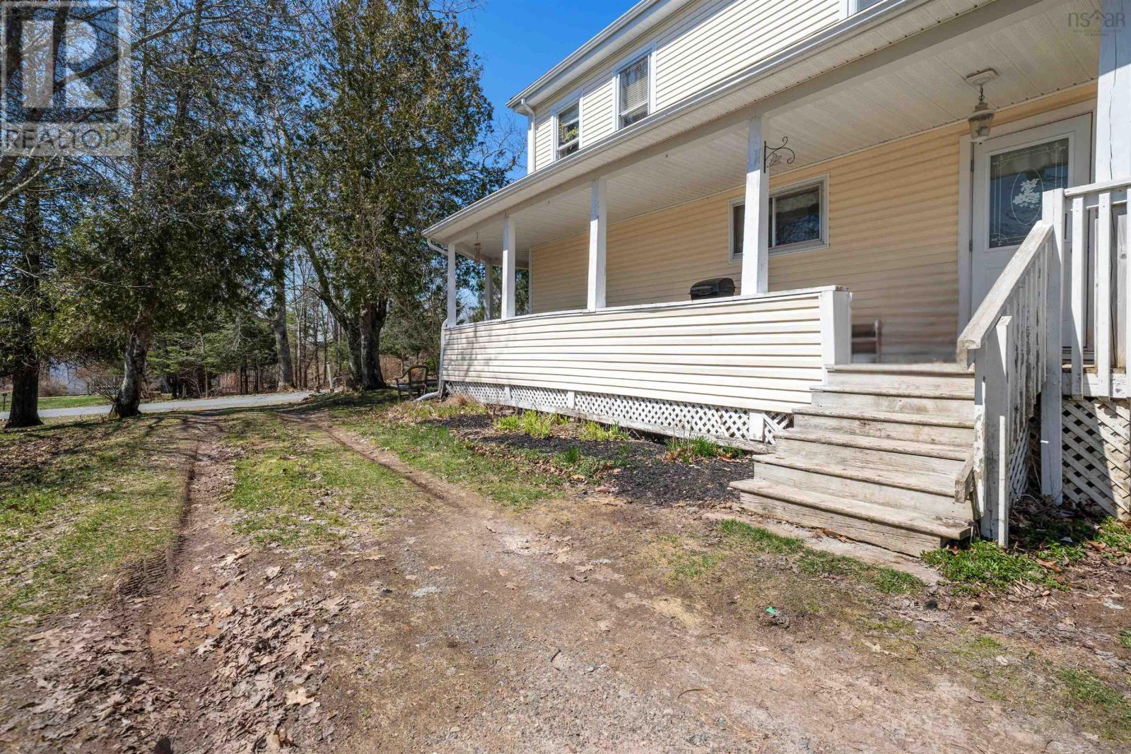 28 Maple Drive, Middle Musquodoboit, Nova Scotia  B0N 1X0 - Photo 3 - 202608538