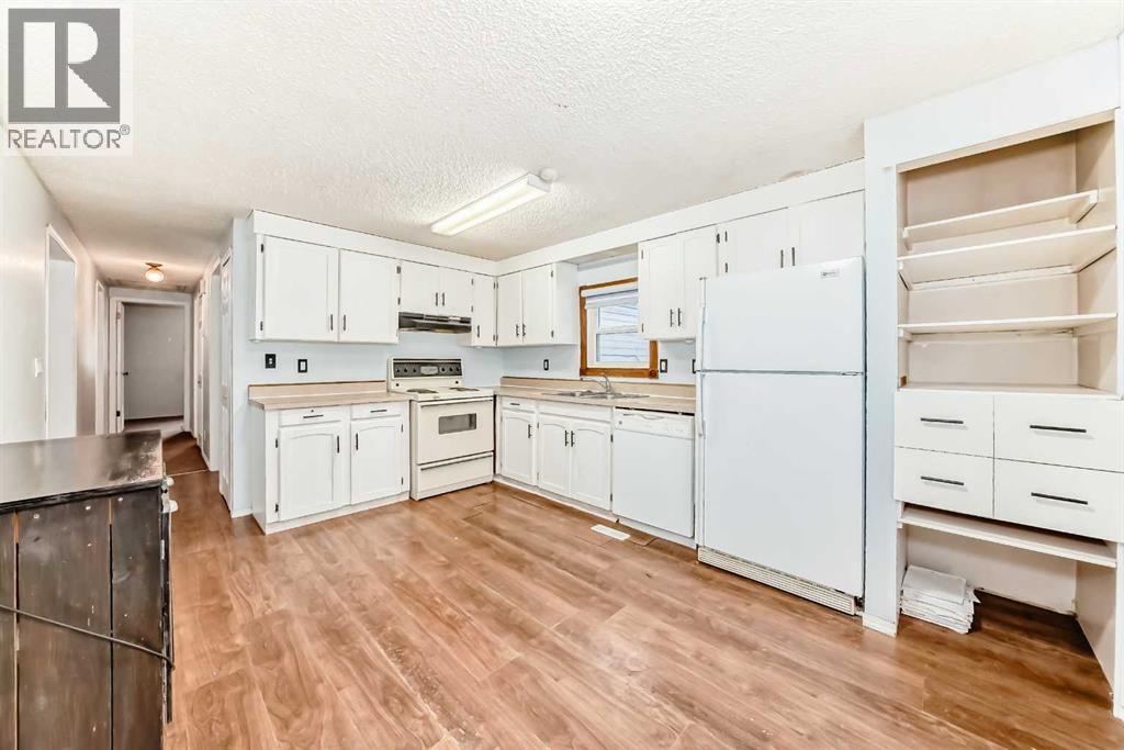 5209 46 Street, Rimbey, Alberta  T0C 2J0 - Photo 7 - A2281410