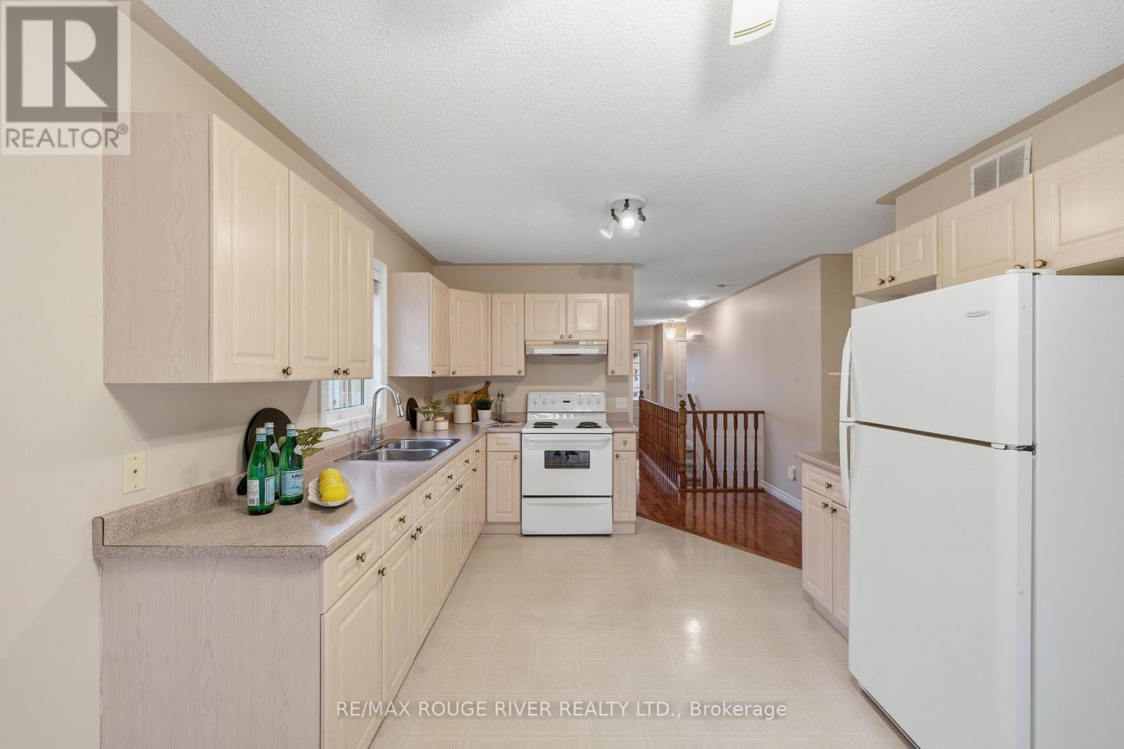 90 Trefusis Street, Port Hope, Ontario  L1A 4J2 - Photo 5 - X13058396