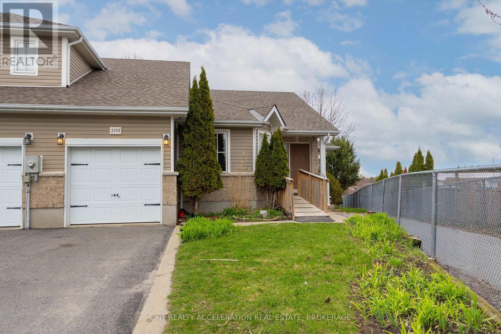 2253 Swanfield Street, Kingston, Ontario  K7M 0A8 - Photo 3 - X13058506