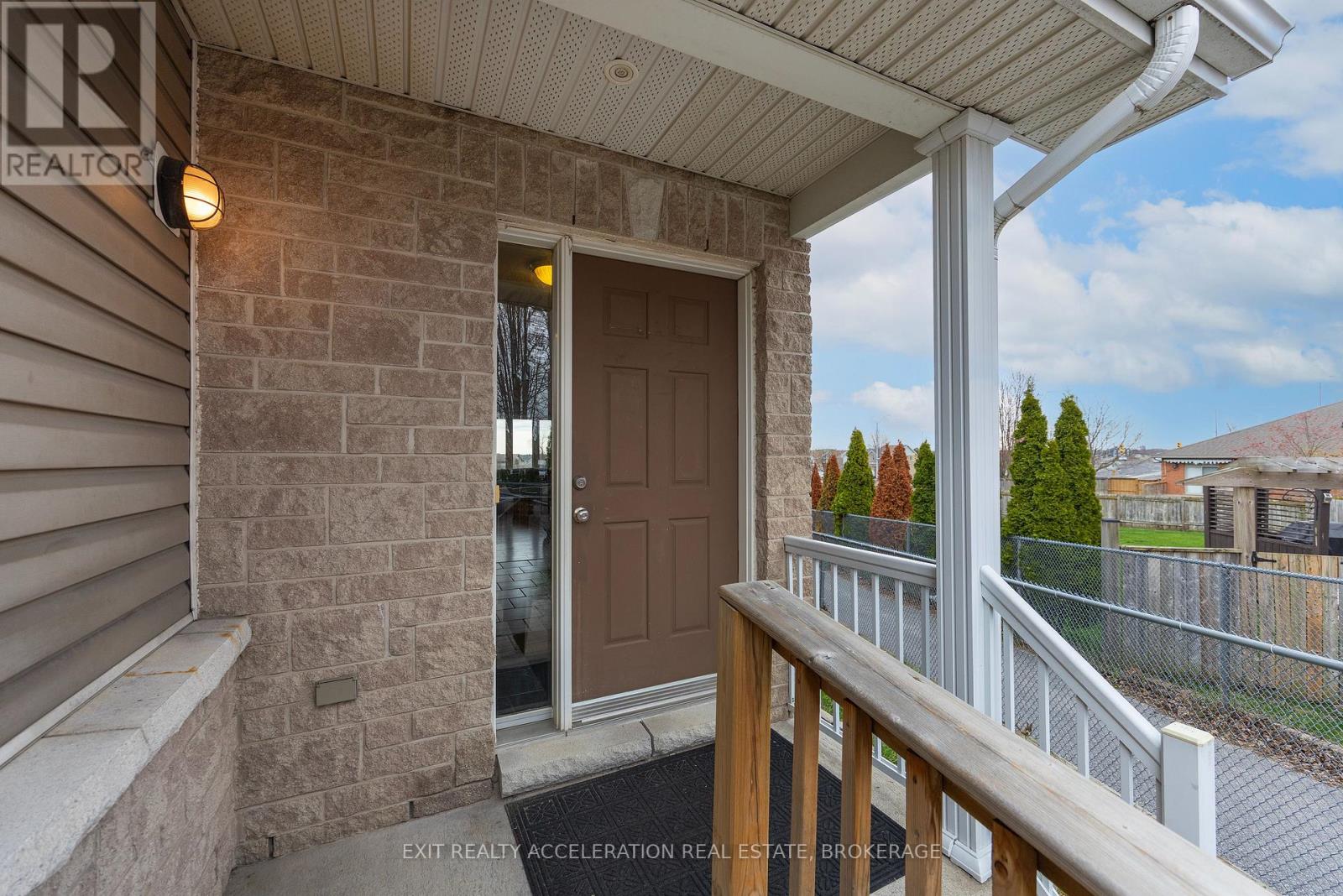 2253 Swanfield Street, Kingston, Ontario  K7M 0A8 - Photo 5 - X13058506