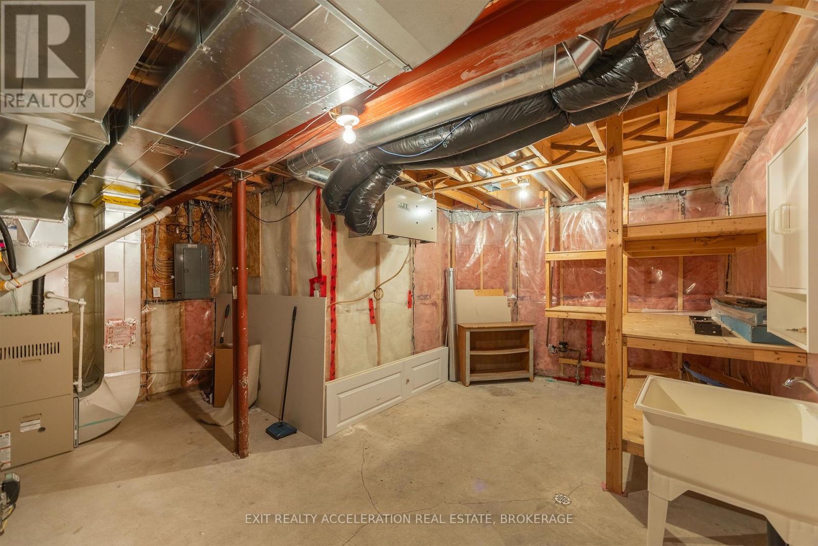 2253 Swanfield Street, Kingston, Ontario  K7M 0A8 - Photo 50 - X13058506