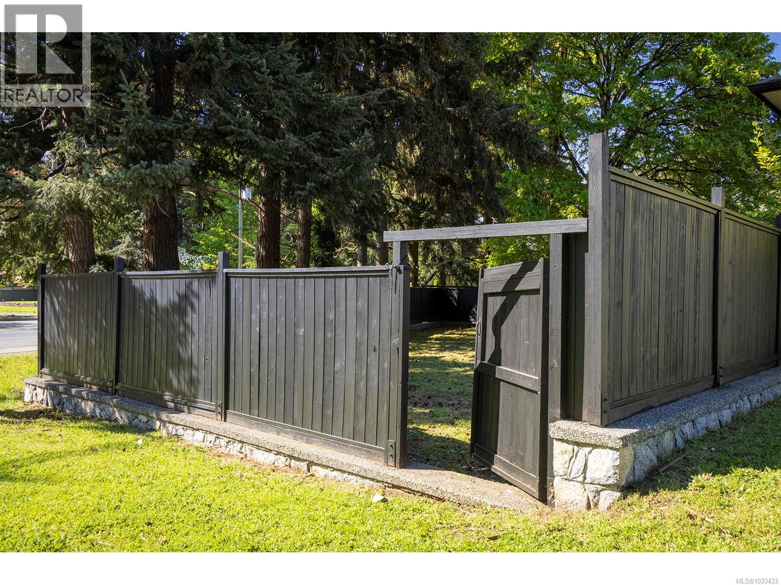 598 Cedarcrest Dr, Colwood, British Columbia  V9C 1M3 - Photo 26 - 1033433