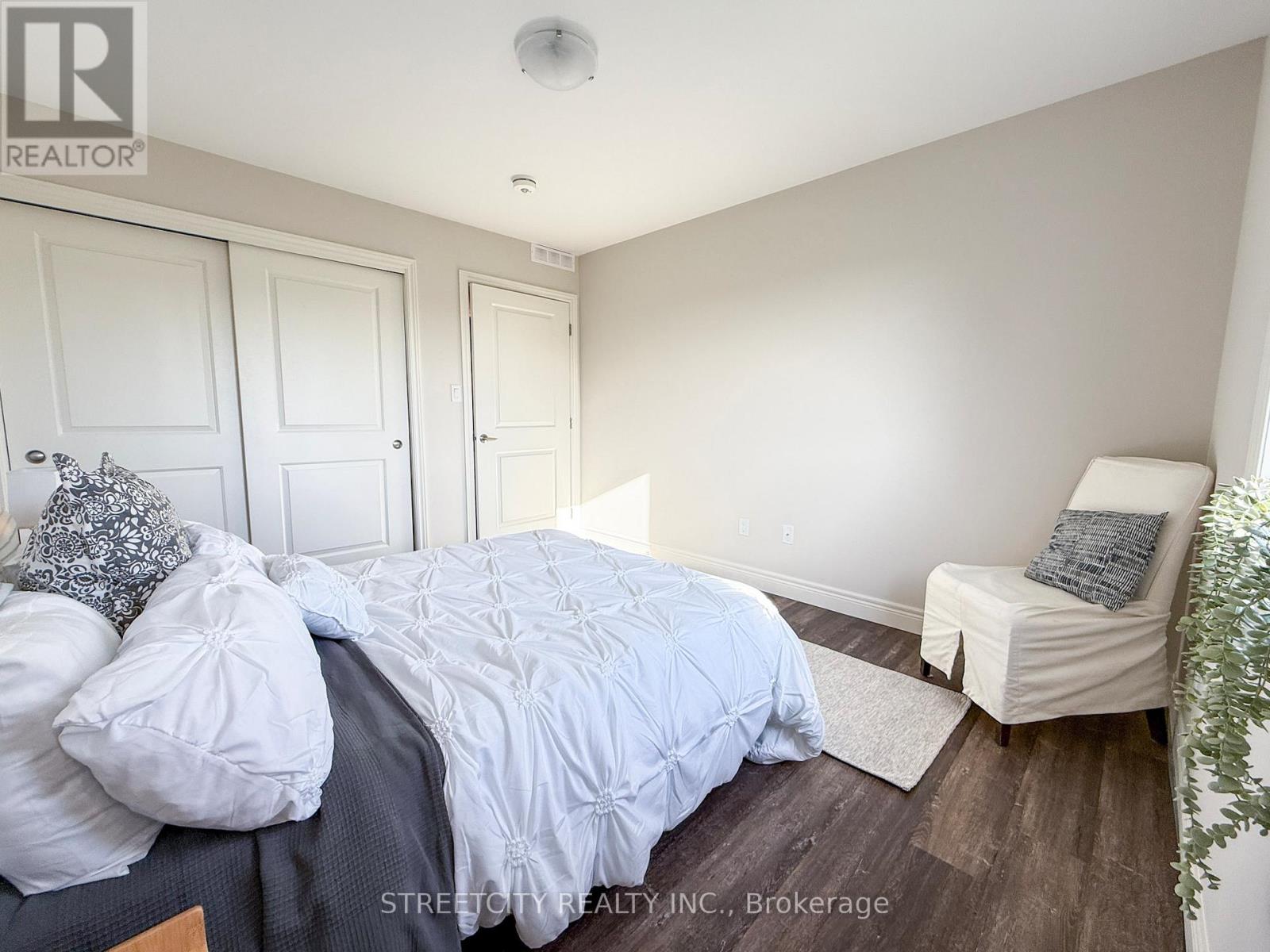 25 - 2761 Oil Heritage Road, Oil Springs, Ontario  N0N 1P0 - Photo 10 - X13058310