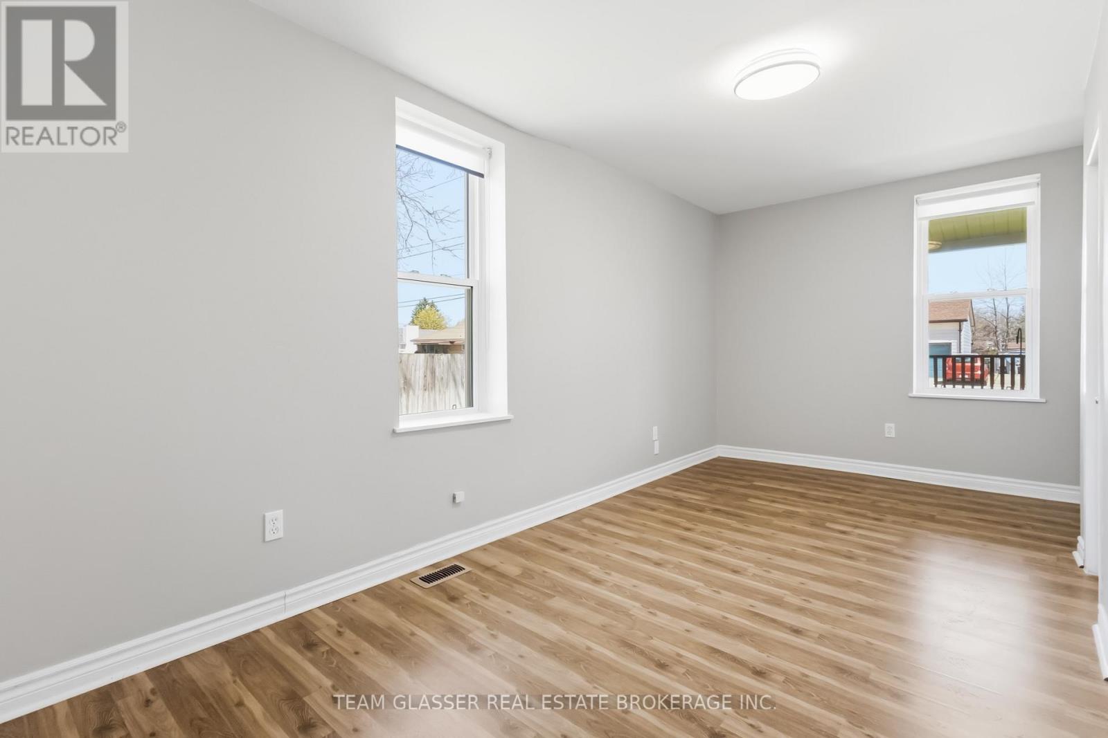 208 Ellor Street, Strathroy-Caradoc, Ontario  N7G 2L3 - Photo 18 - X13058484