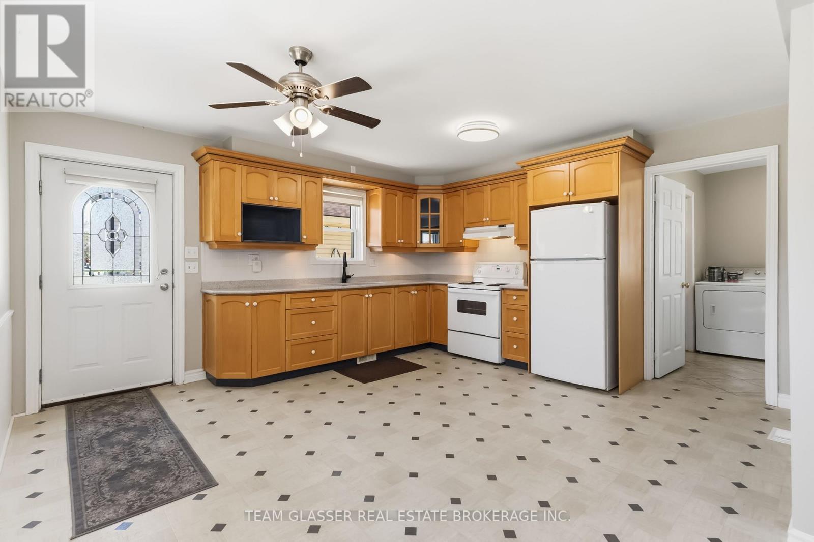 208 Ellor Street, Strathroy-Caradoc, Ontario  N7G 2L3 - Photo 7 - X13058484