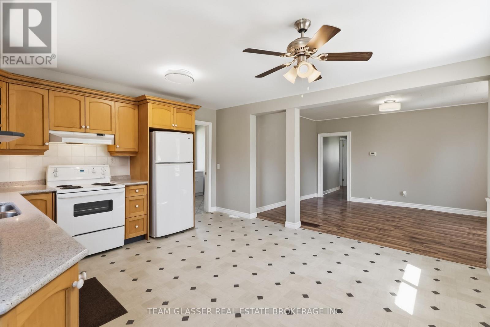 208 Ellor Street, Strathroy-Caradoc, Ontario  N7G 2L3 - Photo 8 - X13058484