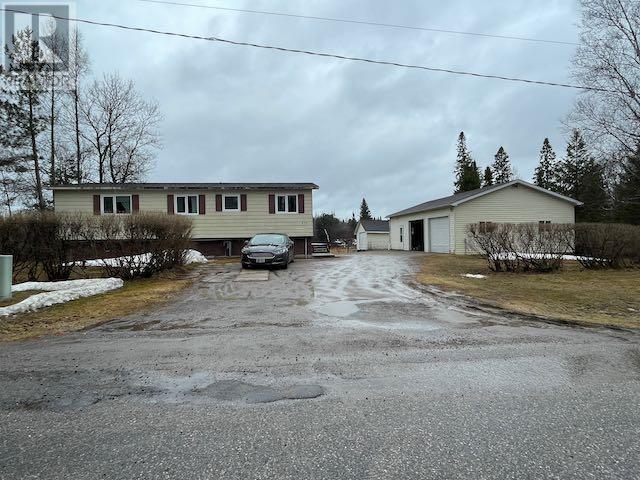 570 Thiel RD, Dryden, Ontario