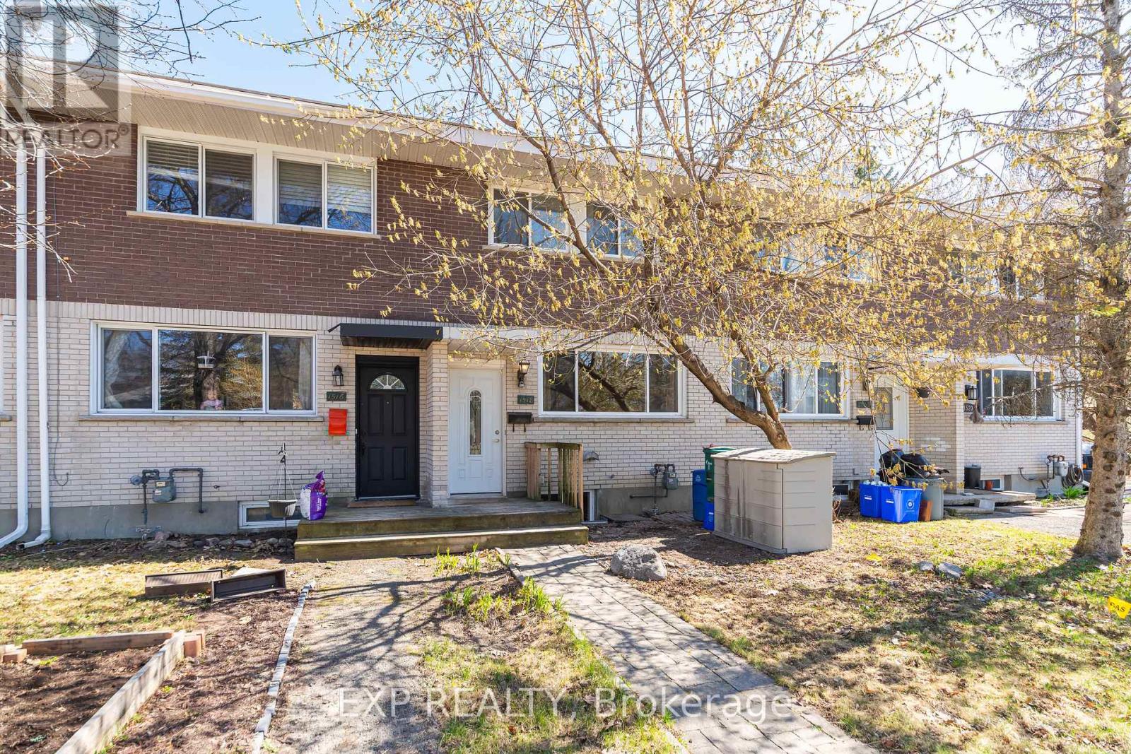 1518 LEPAGE AVENUE, Ottawa, Ontario