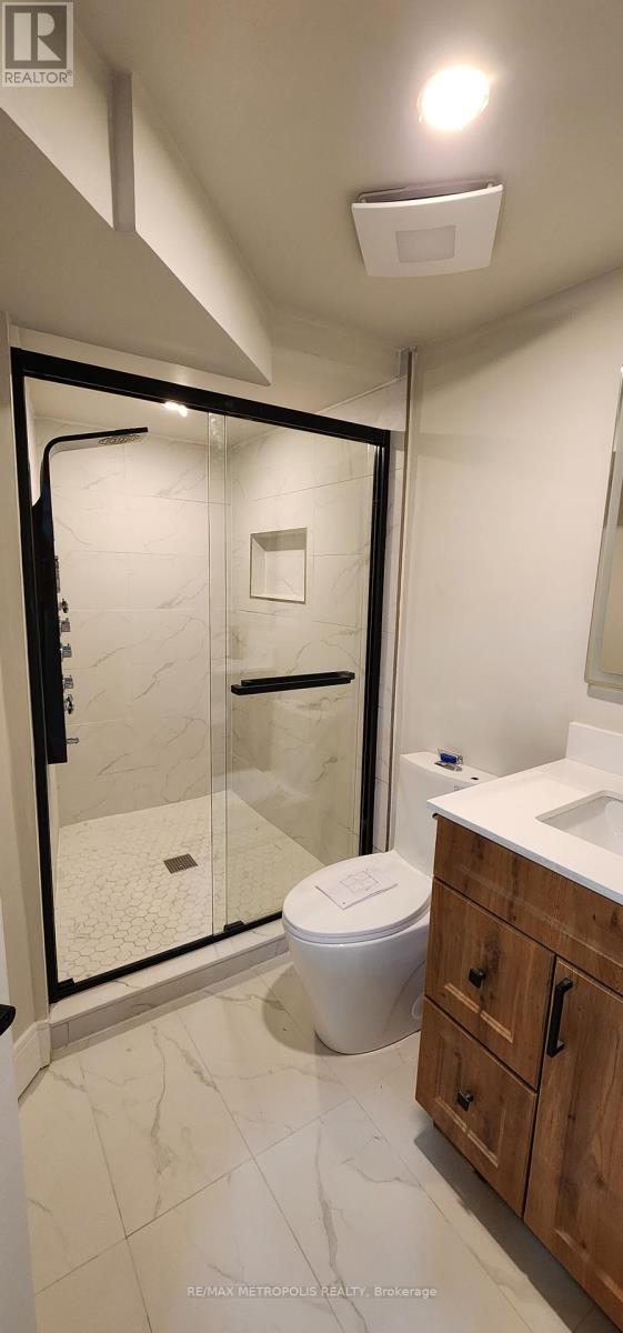 104 Coppard Avenue, Markham, Ontario  L3S 2S6 - Photo 13 - N12739136