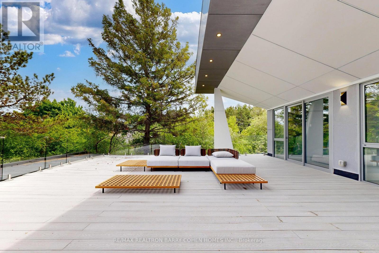 23 Hunters Glen Road, Aurora, Ontario  L4G 6W4 - Photo 19 - N12181635