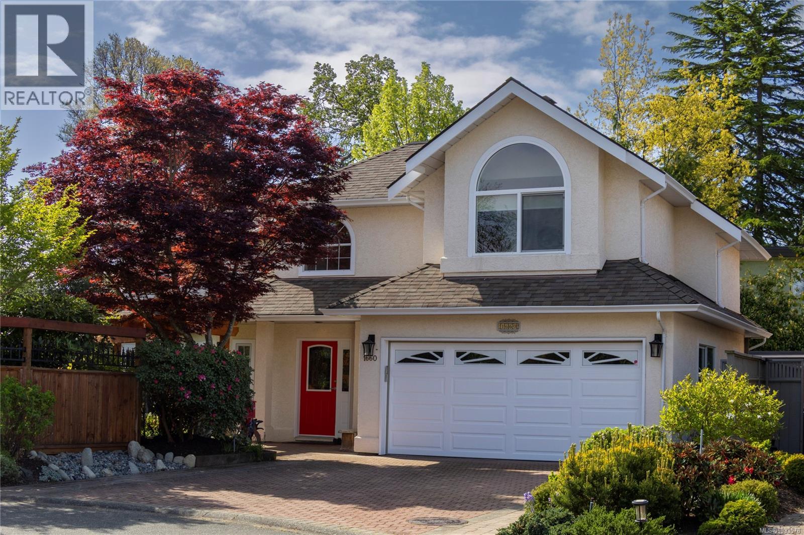 1660 Hampshire Rd, Oak Bay, British Columbia