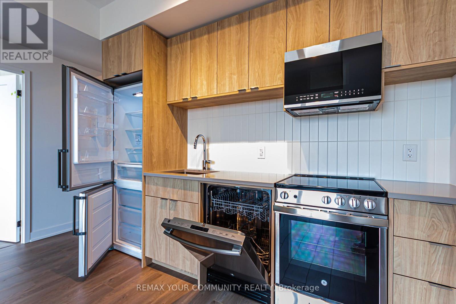 1101 - 1660 Bloor Street W, Toronto, Ontario  M6P 1A8 - Photo 14 - W13058222