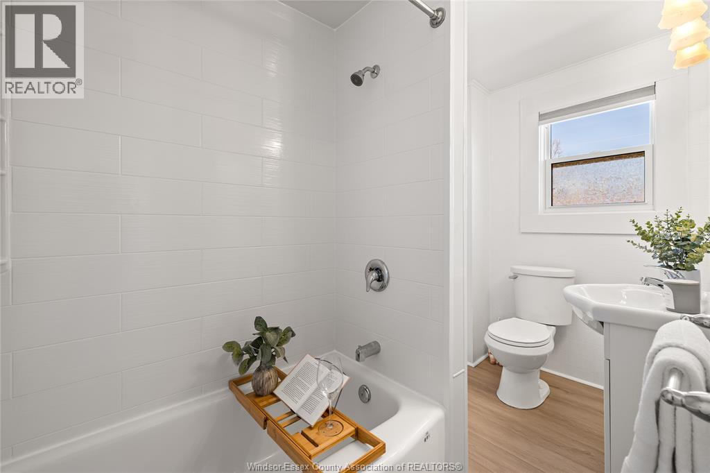 526 Curry, Windsor, Ontario  N9B 2B9 - Photo 17 - 26009561