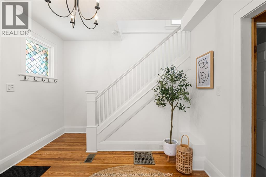 526 Curry, Windsor, Ontario  N9B 2B9 - Photo 5 - 26009561