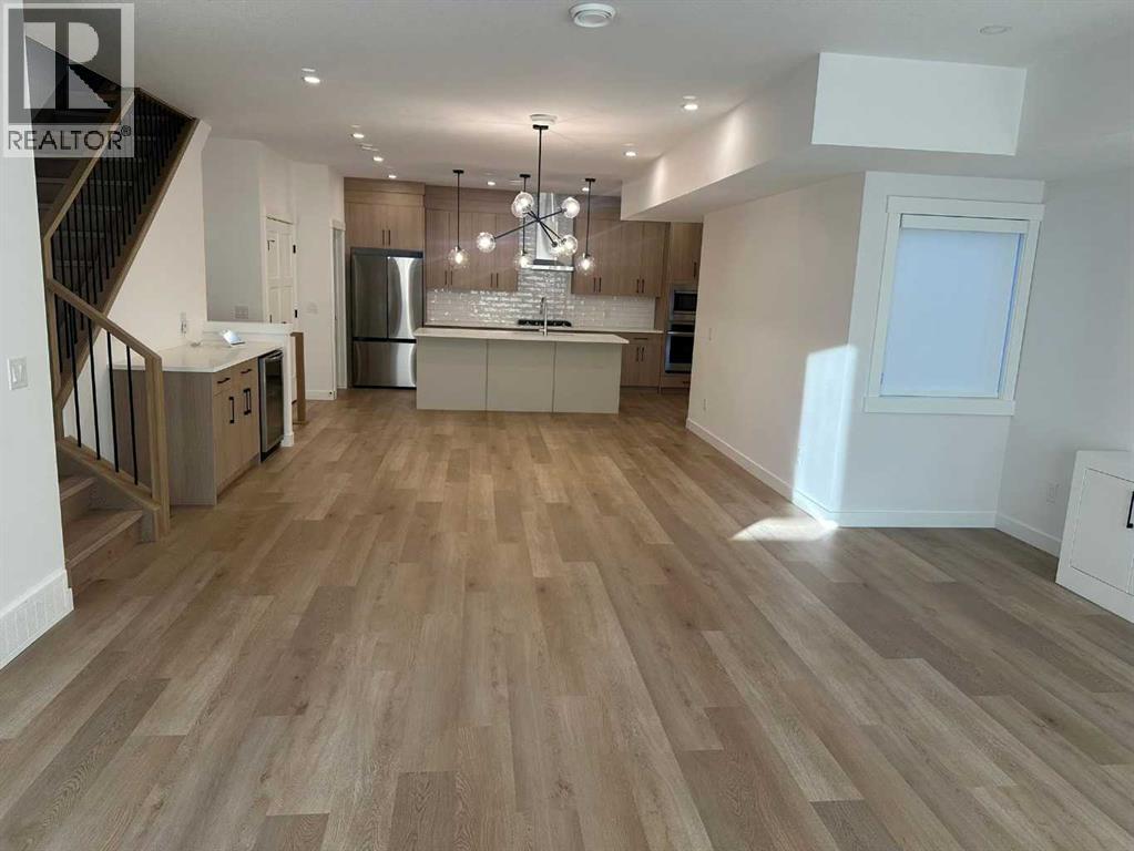 4740 Bowness Road, Calgary, Alberta  T3B 0B4 - Photo 4 - A2303498