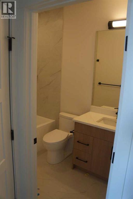 4740 Bowness Road, Calgary, Alberta  T3B 0B4 - Photo 8 - A2303498