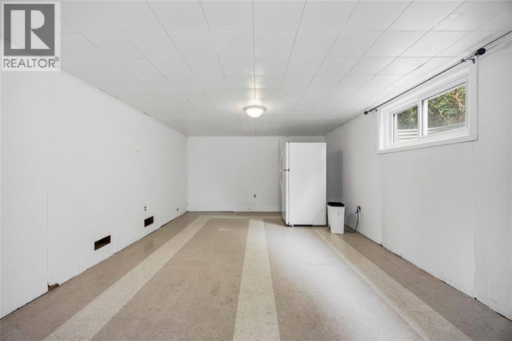 1010 Meighen Crescent, Sarnia, Ontario  N7S 1A8 - Photo 23 - 26009183