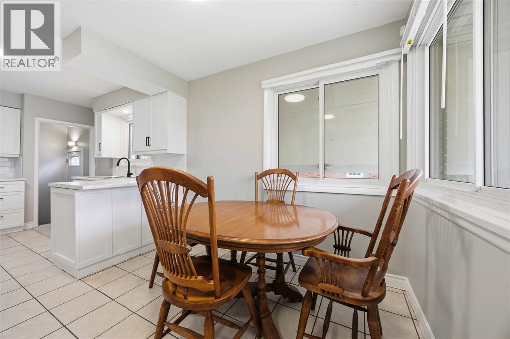 1010 Meighen Crescent, Sarnia, Ontario  N7S 1A8 - Photo 8 - 26009183