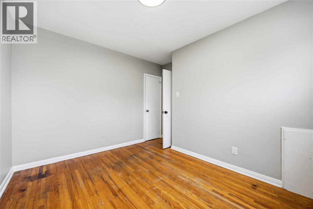 1010 Meighen Crescent, Sarnia, Ontario  N7S 1A8 - Photo 21 - 26009183