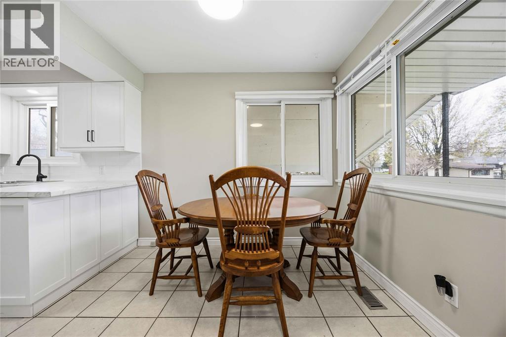 1010 Meighen Crescent, Sarnia, Ontario  N7S 1A8 - Photo 7 - 26009183