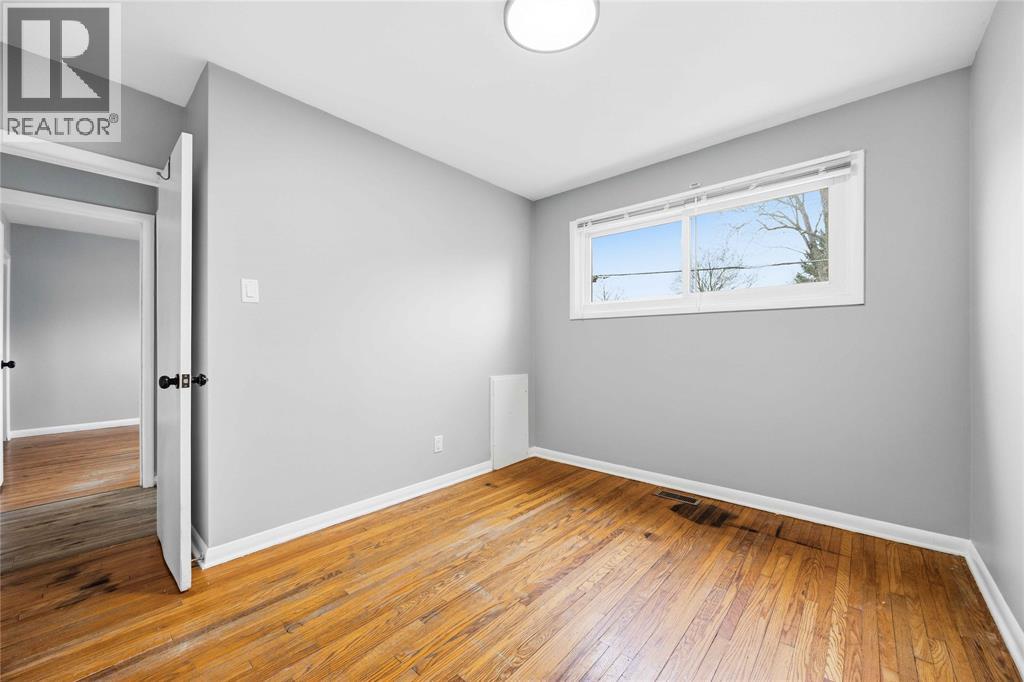 1010 Meighen Crescent, Sarnia, Ontario  N7S 1A8 - Photo 20 - 26009183