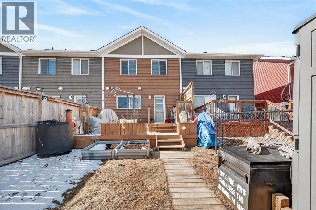 203 Fireside Parkway, Cochrane, Alberta  T4C 0V8 - Photo 24 - A2296249