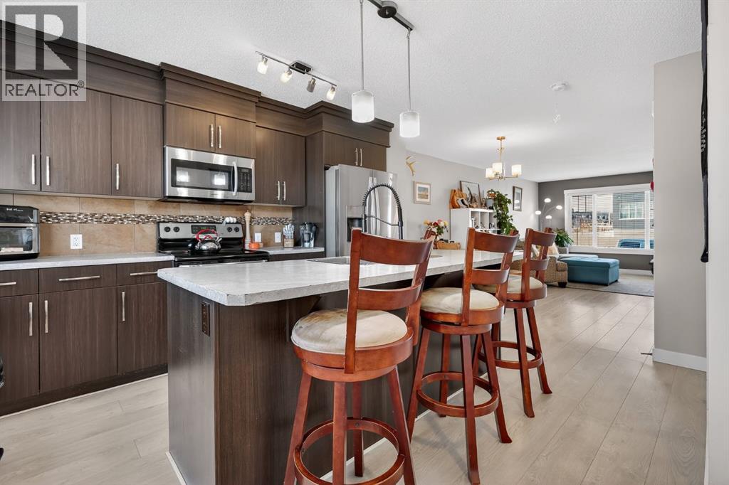 203 Fireside Parkway, Cochrane, Alberta  T4C 0V8 - Photo 9 - A2296249