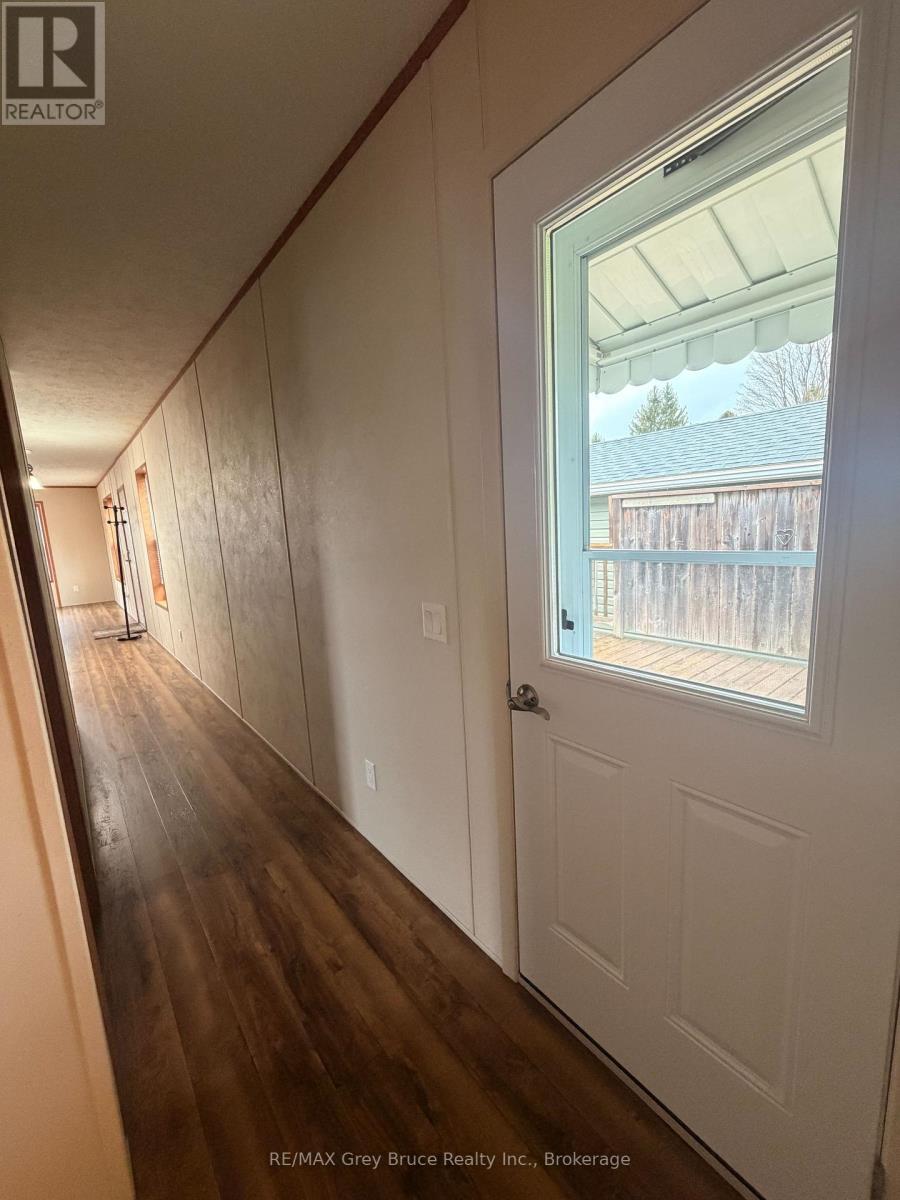 121 Sussex Square, Georgian Bluffs, Ontario  N4K 5N5 - Photo 13 - X13058430