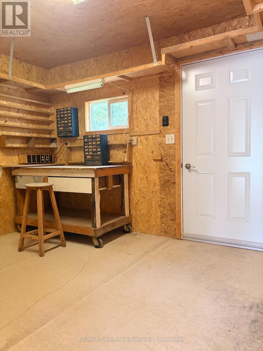 121 Sussex Square, Georgian Bluffs, Ontario  N4K 5N5 - Photo 19 - X13058430