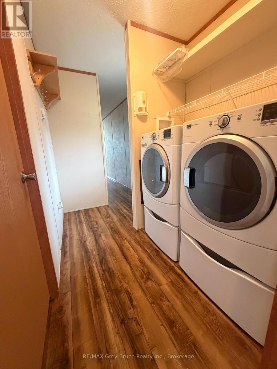 121 Sussex Square, Georgian Bluffs, Ontario  N4K 5N5 - Photo 8 - X13058430