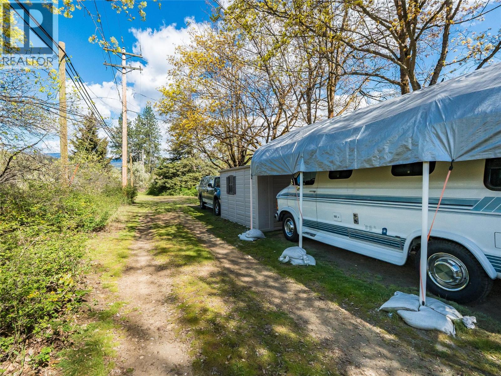 221 Pinewood Drive, Castlegar, British Columbia  V1N 2M5 - Photo 51 - 10385052