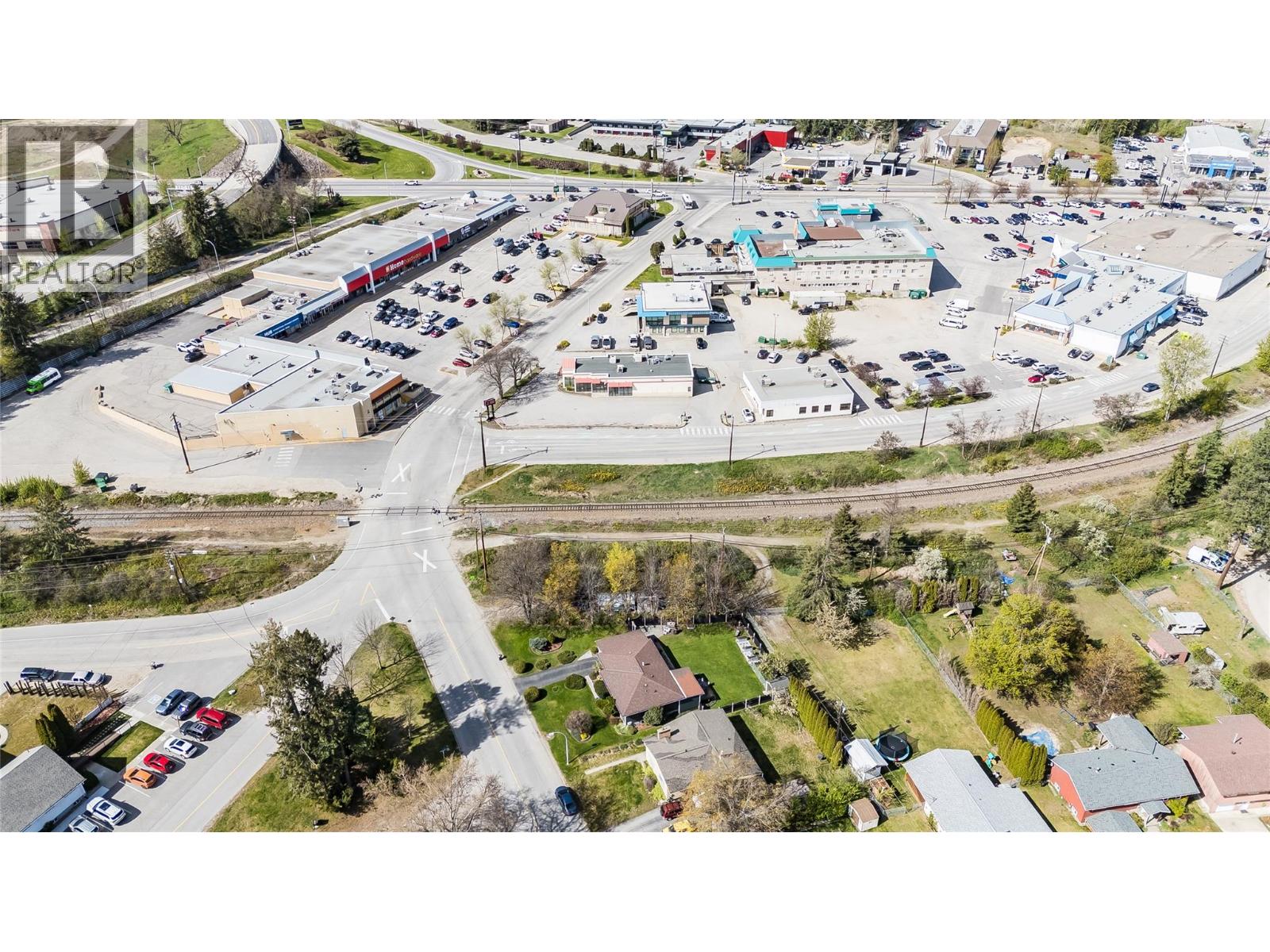 221 Pinewood Drive, Castlegar, British Columbia  V1N 2M5 - Photo 60 - 10385052