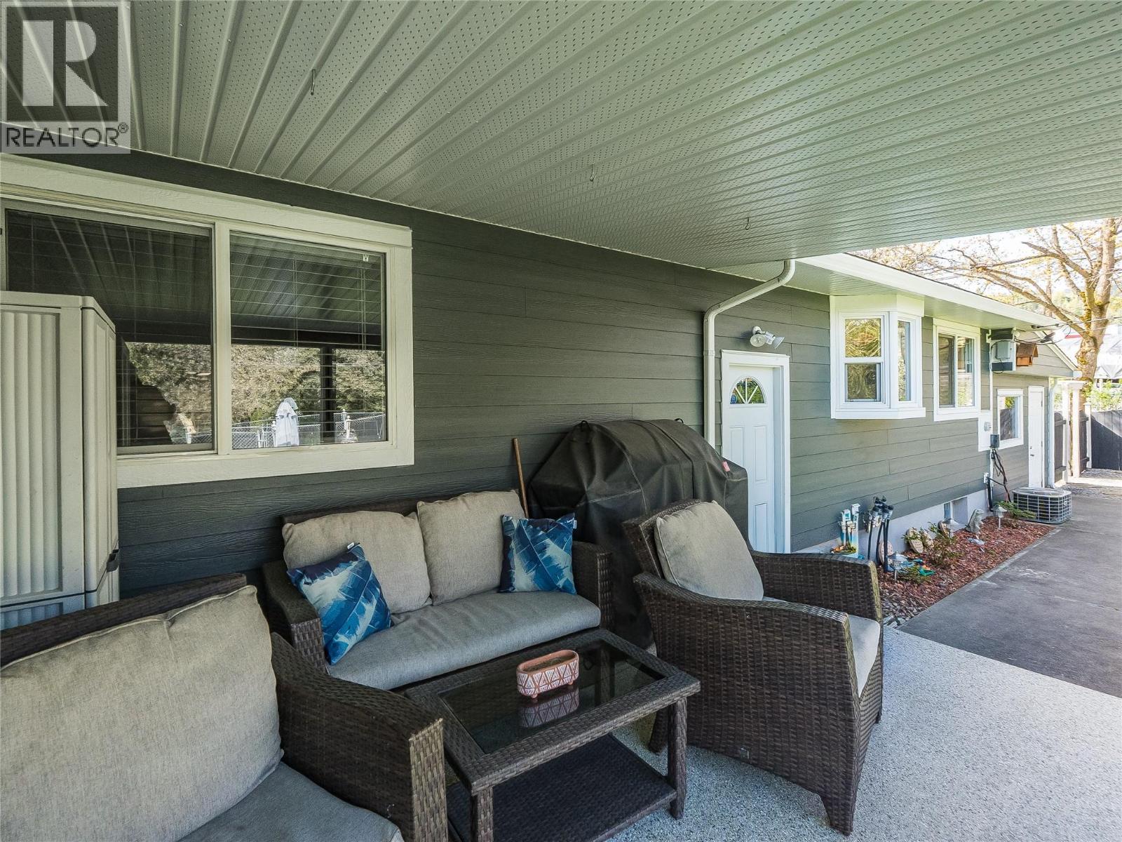 221 Pinewood Drive, Castlegar, British Columbia  V1N 2M5 - Photo 48 - 10385052