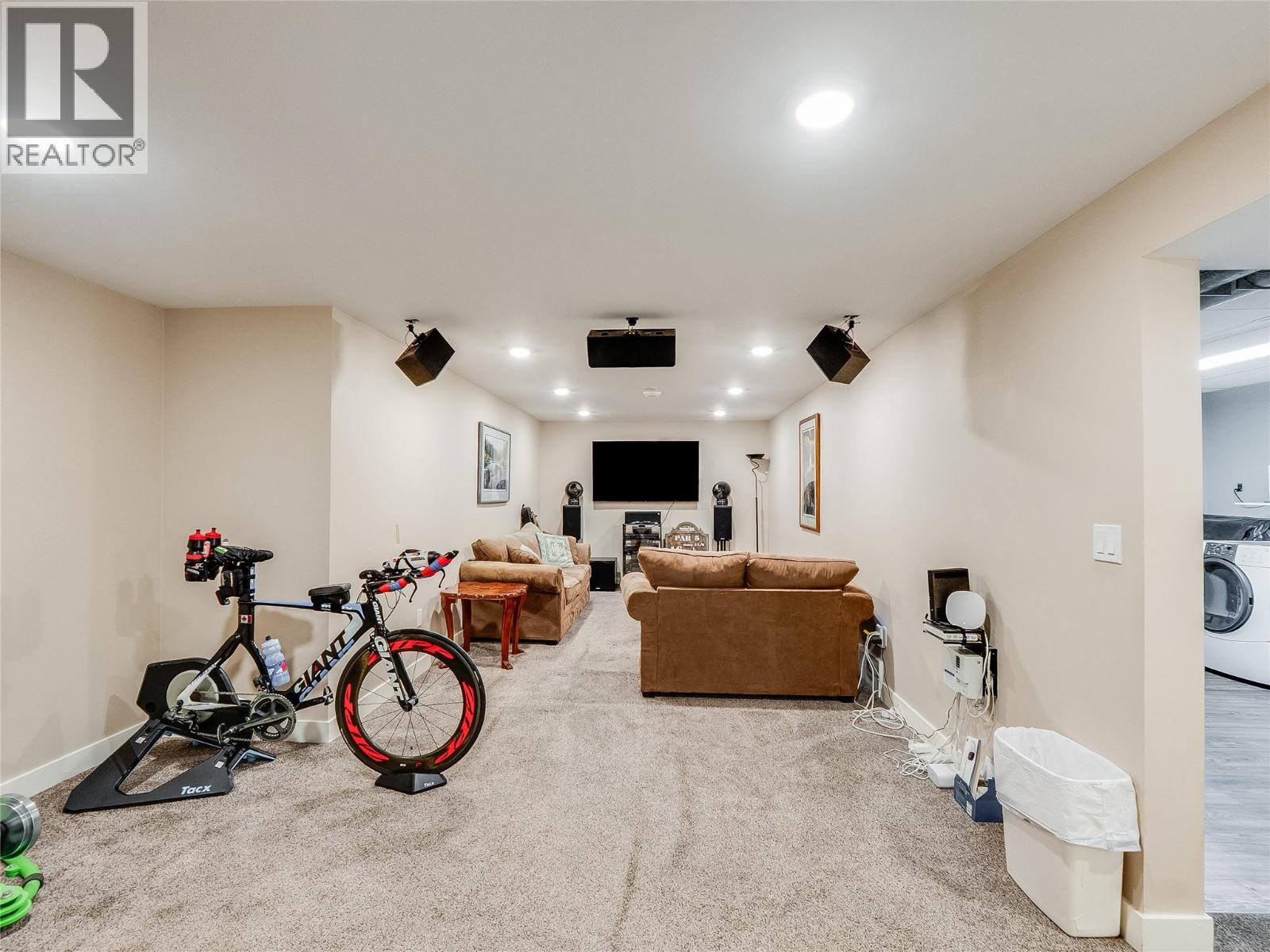 221 Pinewood Drive, Castlegar, British Columbia  V1N 2M5 - Photo 34 - 10385052