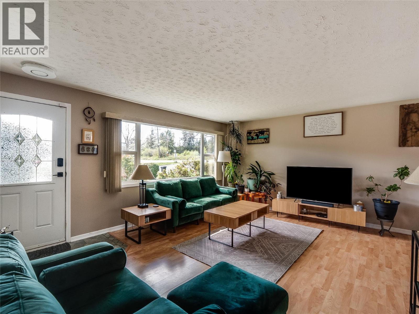 221 Pinewood Drive, Castlegar, British Columbia  V1N 2M5 - Photo 11 - 10385052