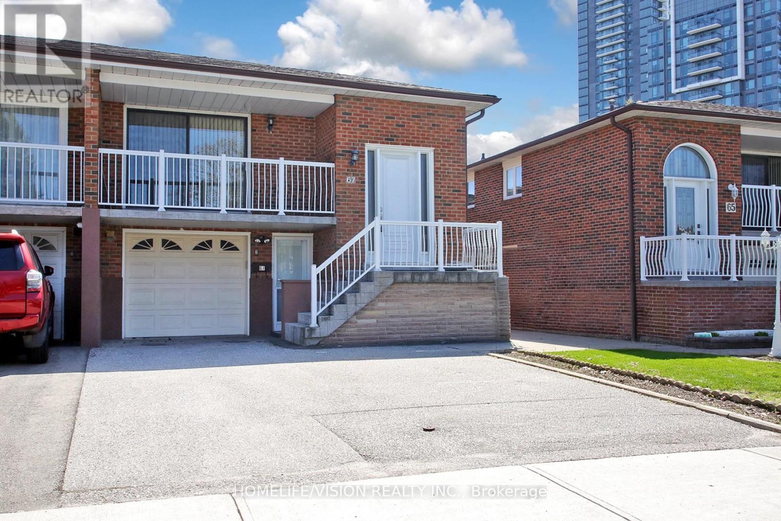 67 Hickorynut Drive, Toronto, Ontario  M2J 4W6 - Photo 2 - C13058342