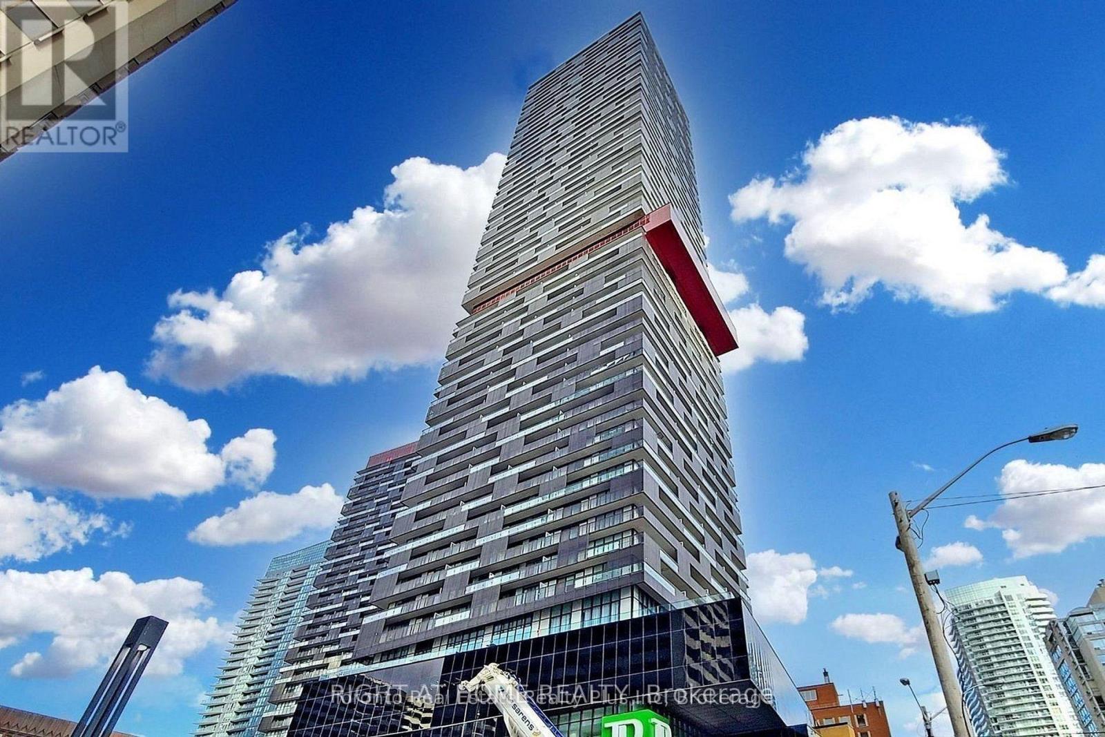 5506 - 8 EGLINTON AVENUE E, Toronto, Ontario