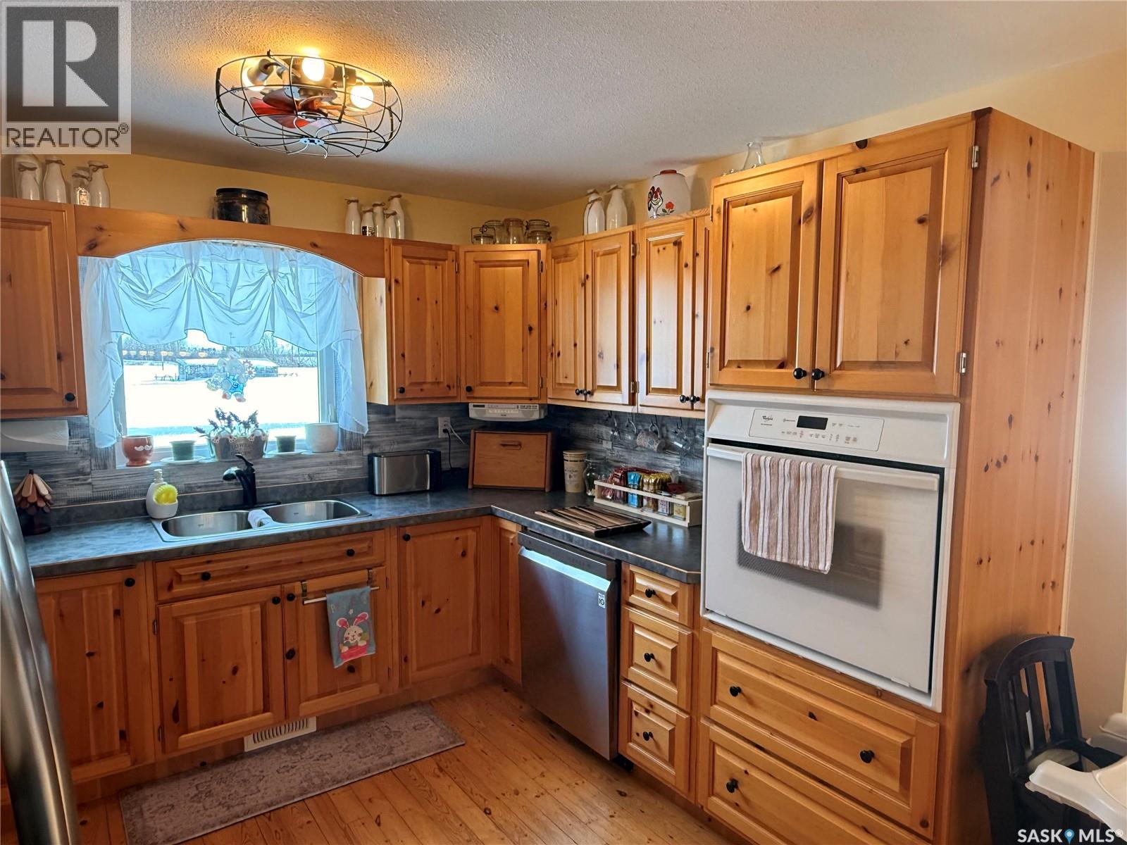 Yelland Acreage - Torch River Rm No. 488, Torch River Rm No. 488, Saskatchewan  S0E 1E0 - Photo 4 - SK034299