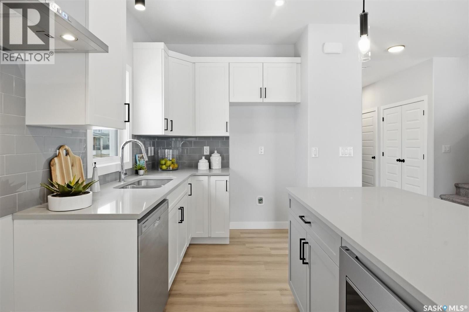 410 Leskiw Bend, Saskatoon, Saskatchewan  S7W 0L8 - Photo 5 - SK034280