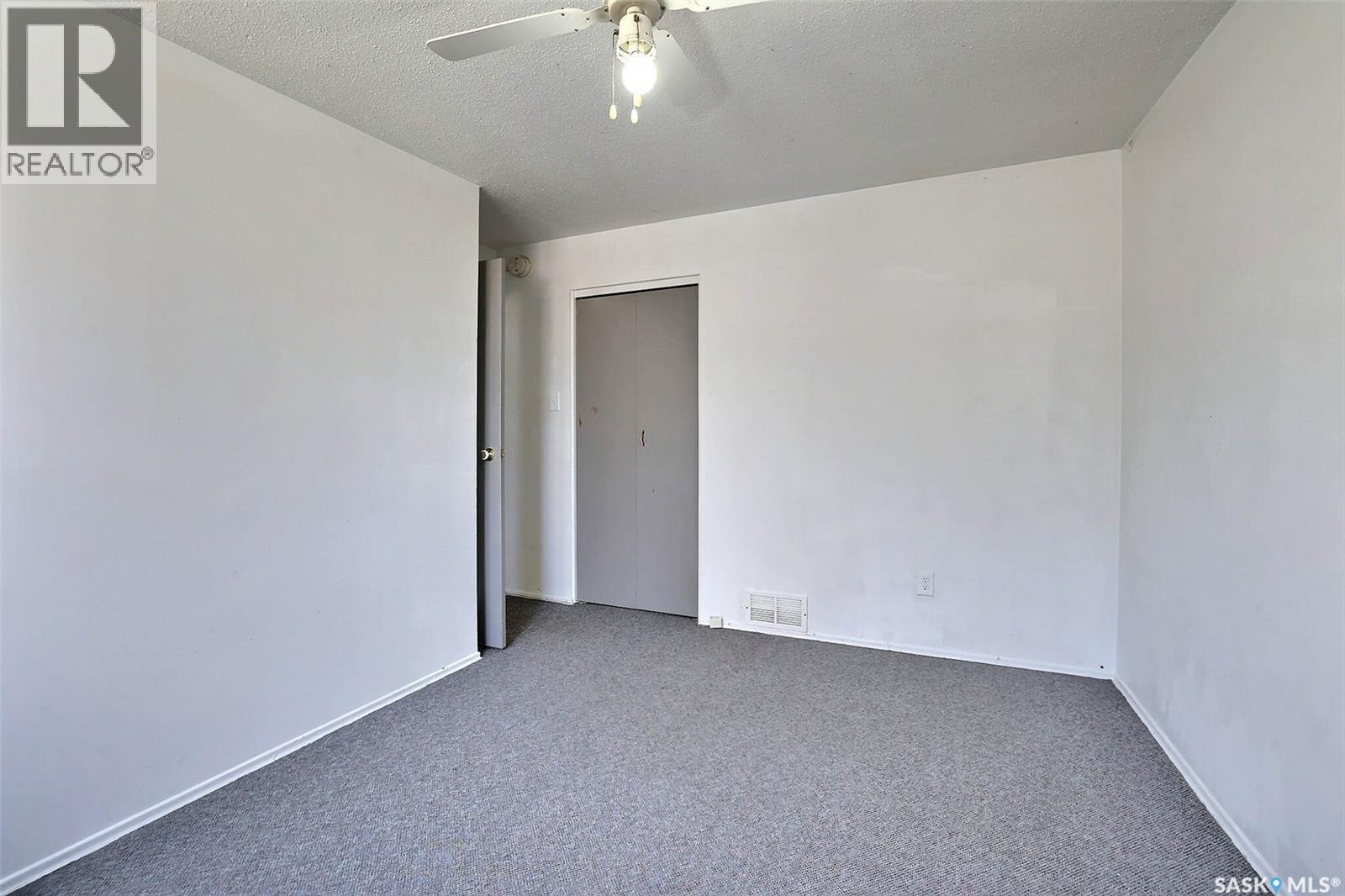 51 Spruceview Road, Regina, Saskatchewan  S4R 0E1 - Photo 16 - SK034256